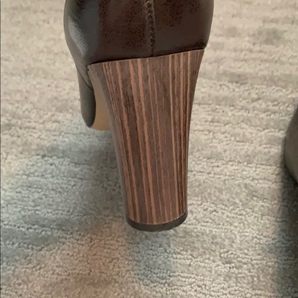 Brown Kate Spade boots - Picture 6 of 6